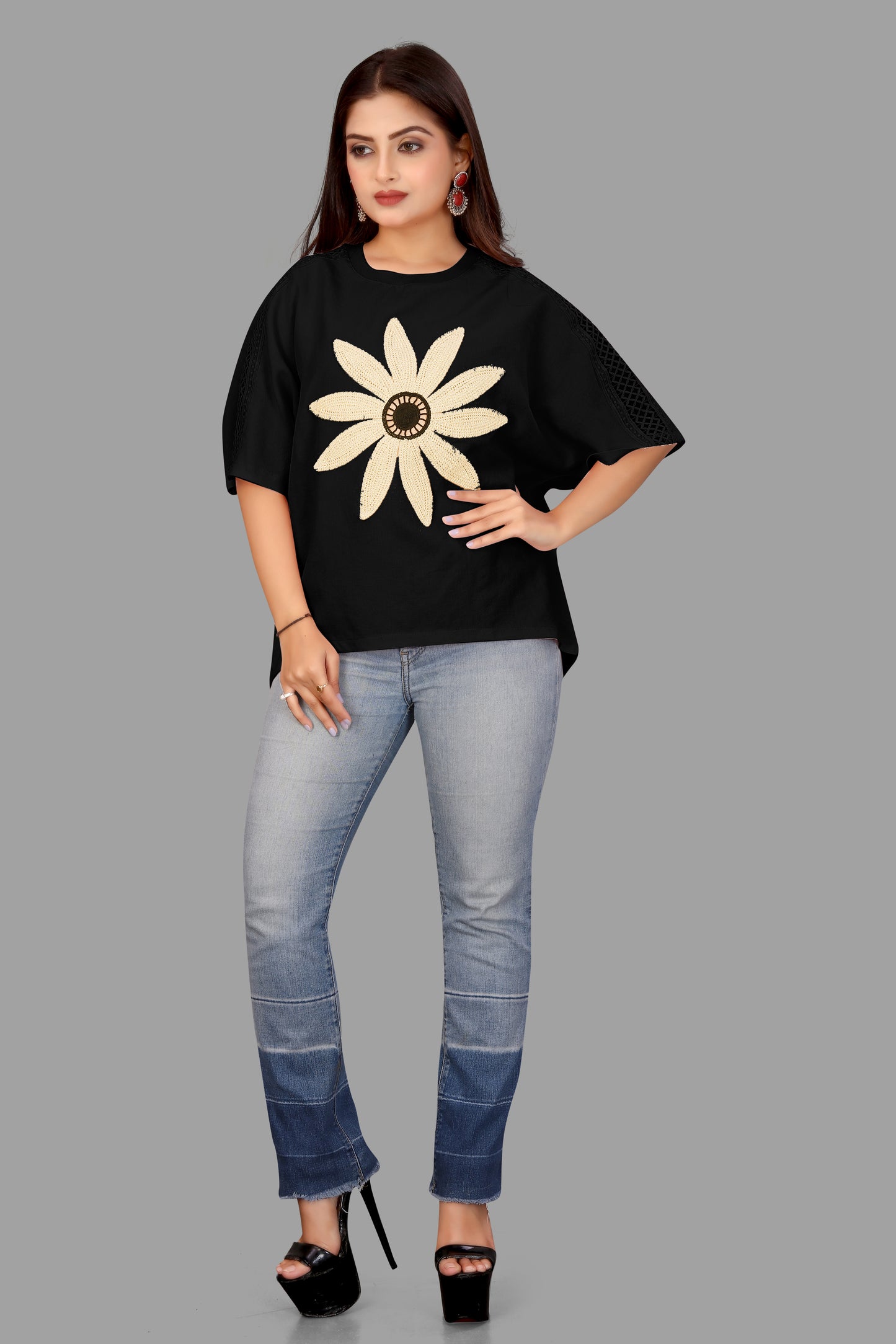Women's Floral Appliqué Top - Mesh Sleeve Casual Top
