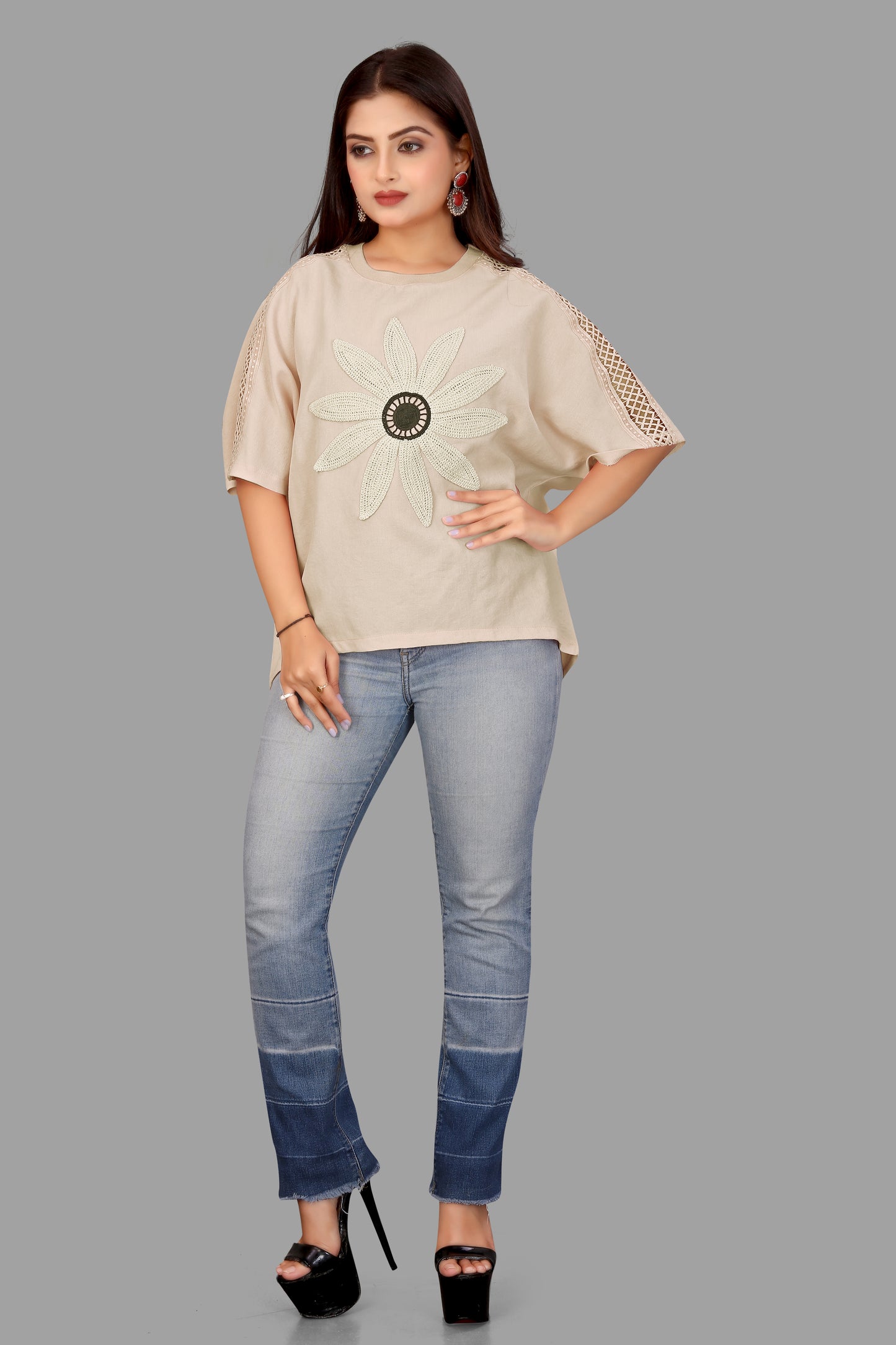 Women's Floral Appliqué Top - Mesh Sleeve Casual Top