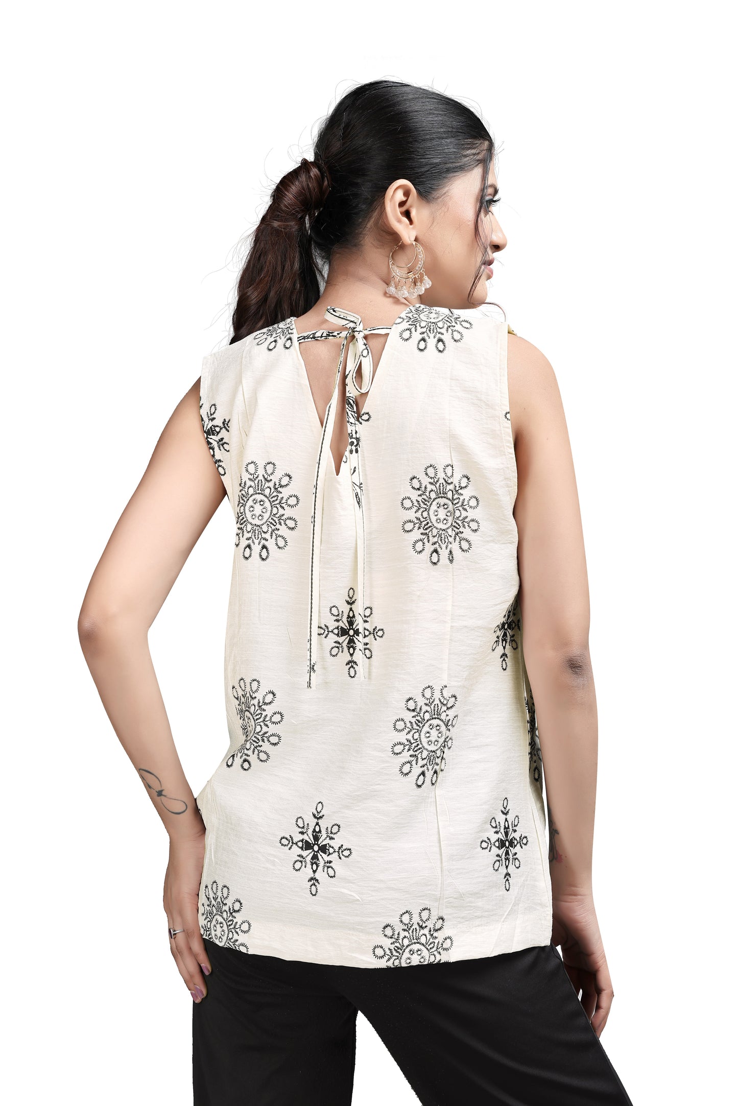 Off-White Sleeveless Top with Black digital print