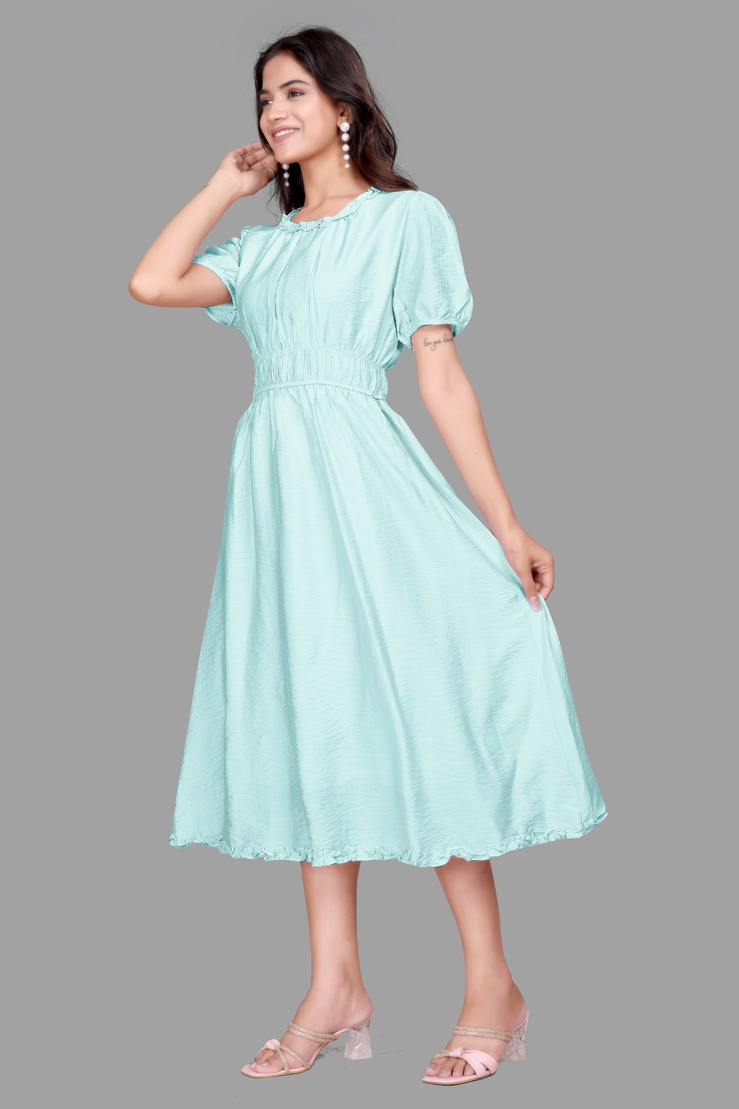 Women's Textured Midi Dress - Puff Sleeve Flared dress