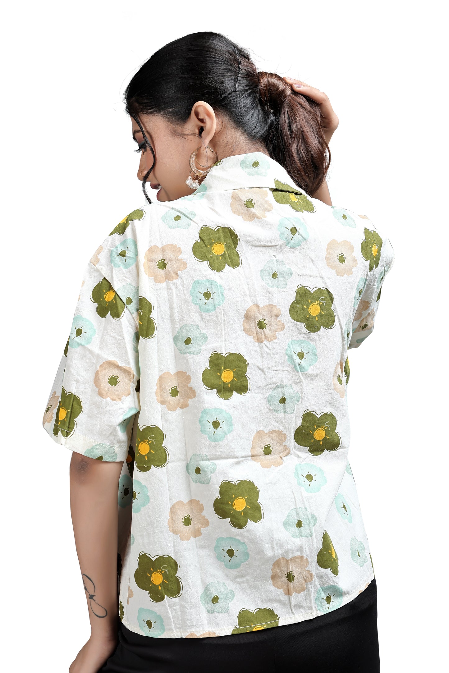 Relaxed Fit Flower Print Shirt for Casual Wear