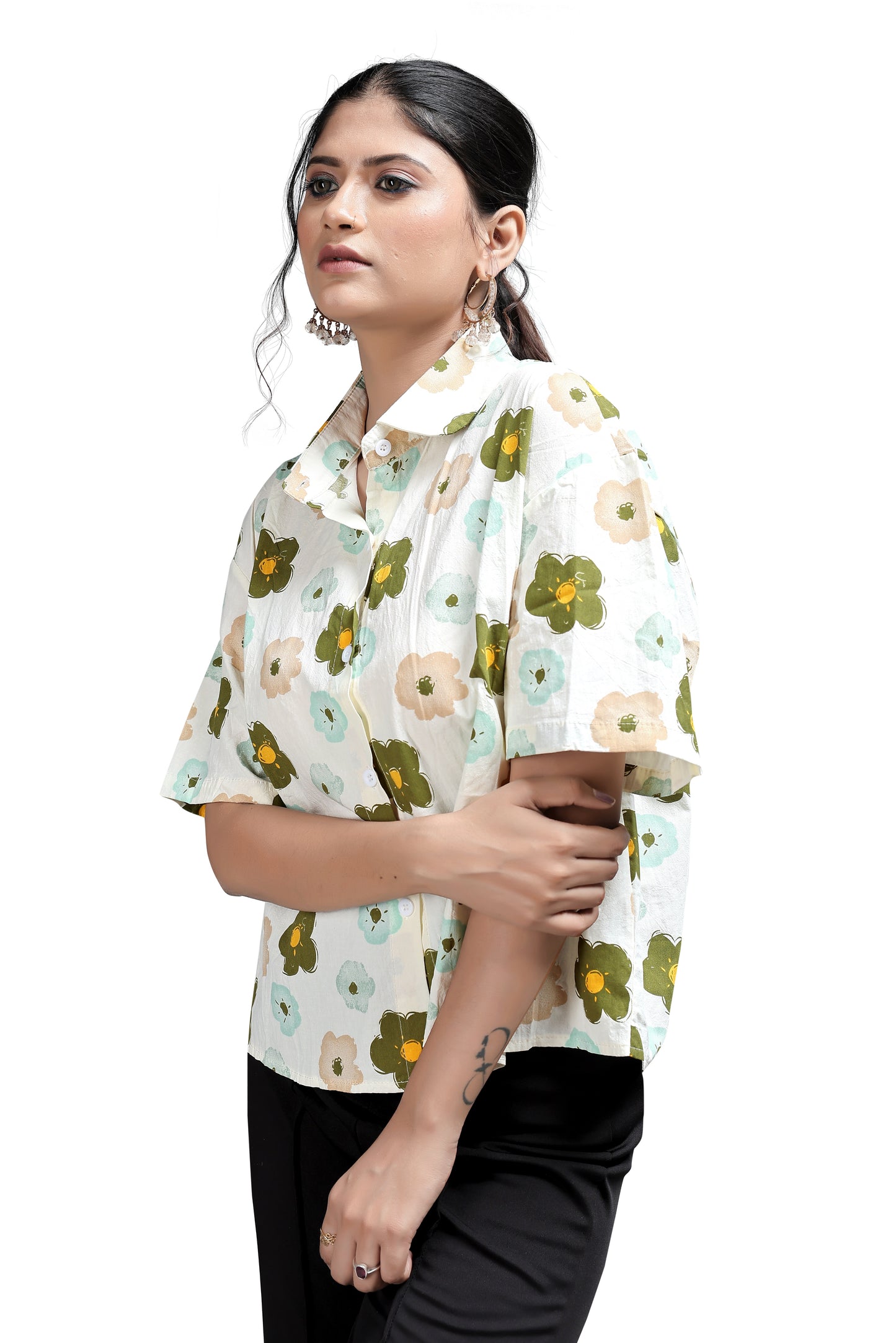Relaxed Fit Flower Print Shirt for Casual Wear